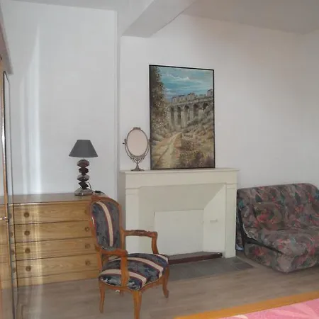 Des Vieilles Halles Фер-ан-Тарденуа